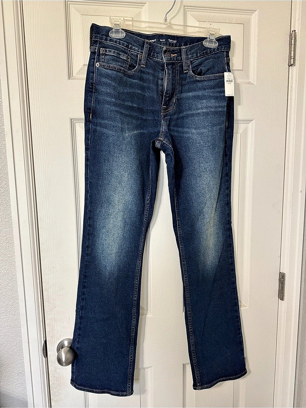 Old Navy Men’s Boot-Cut Built-In Flex Jeans in Blue Waist 29 x 32 NWT